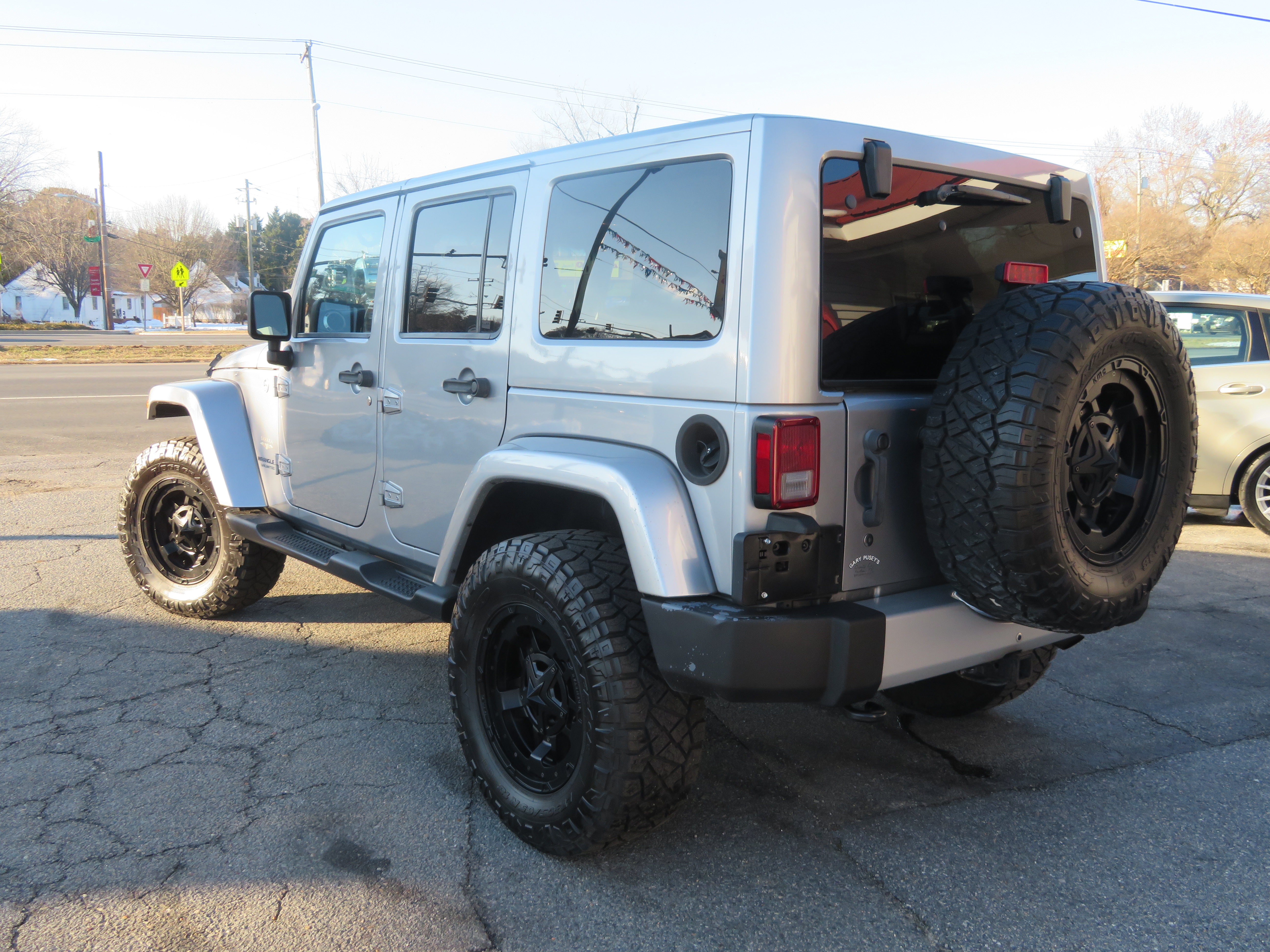 2013 Jeep Wrangler Unlimited "Sahara" 4x4 